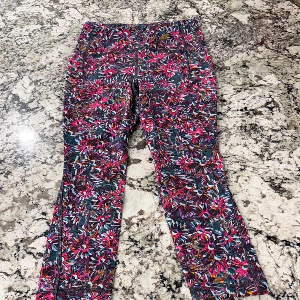 Lululemon Athletica Pink Floral Leggings size 4. Like new.